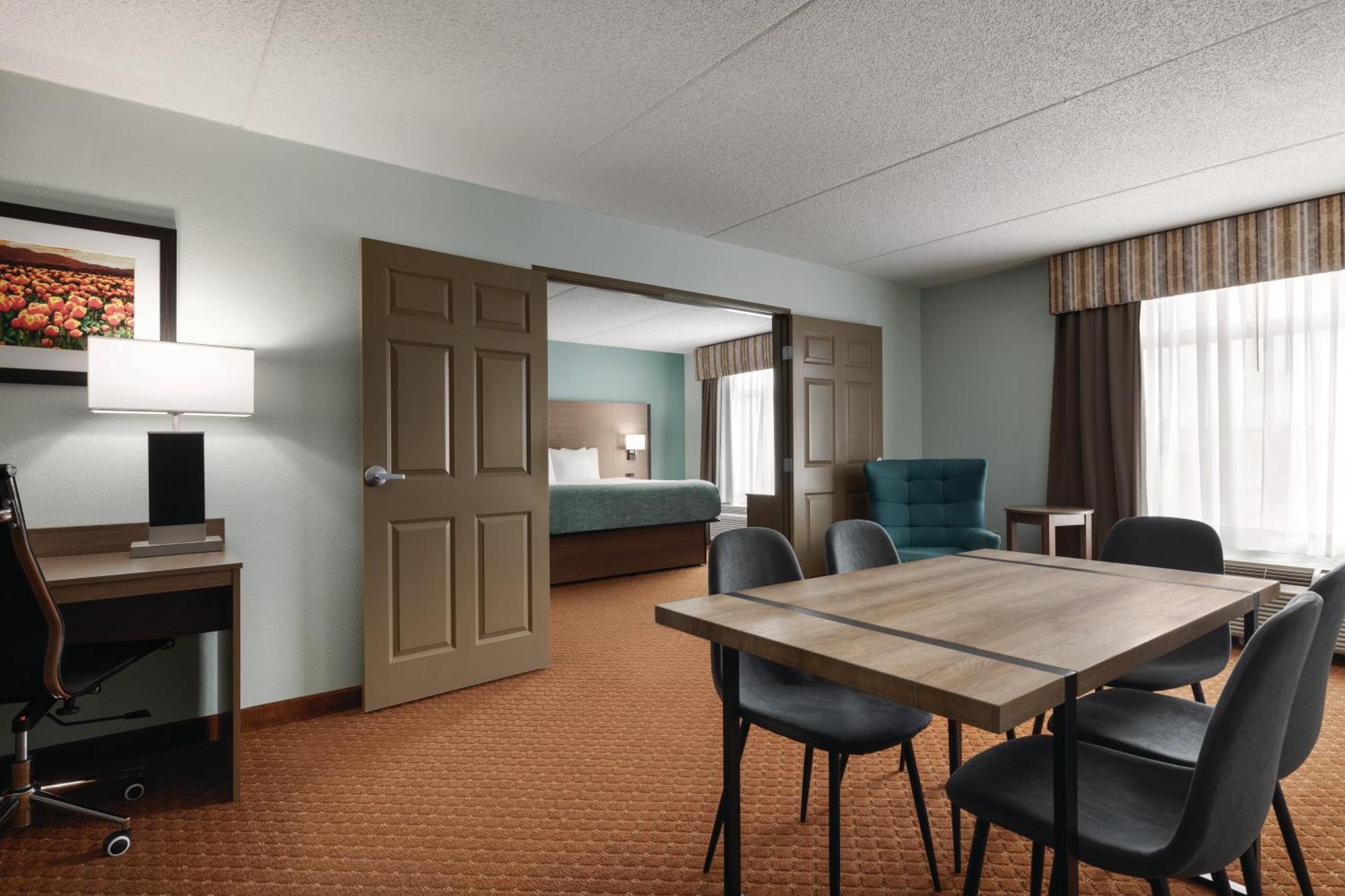 Wingate By Wyndham Louisville East Exterior foto