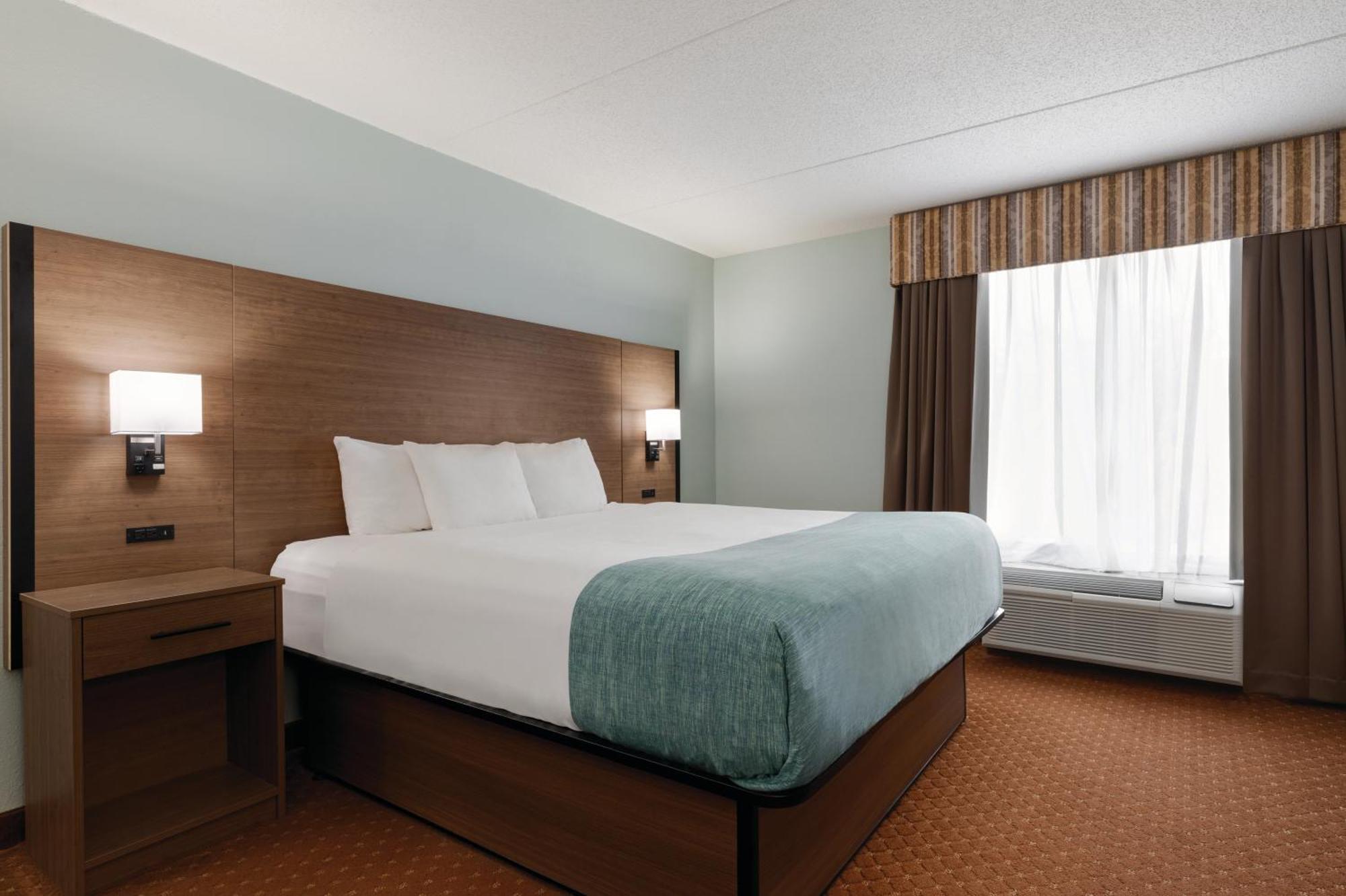 Wingate By Wyndham Louisville East Exterior foto