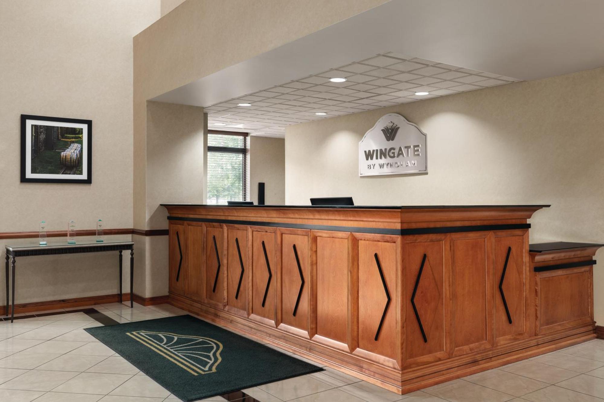 Wingate By Wyndham Louisville East Exterior foto