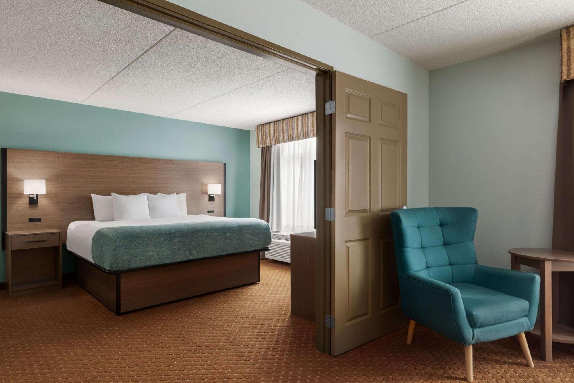 Wingate By Wyndham Louisville East Exterior foto